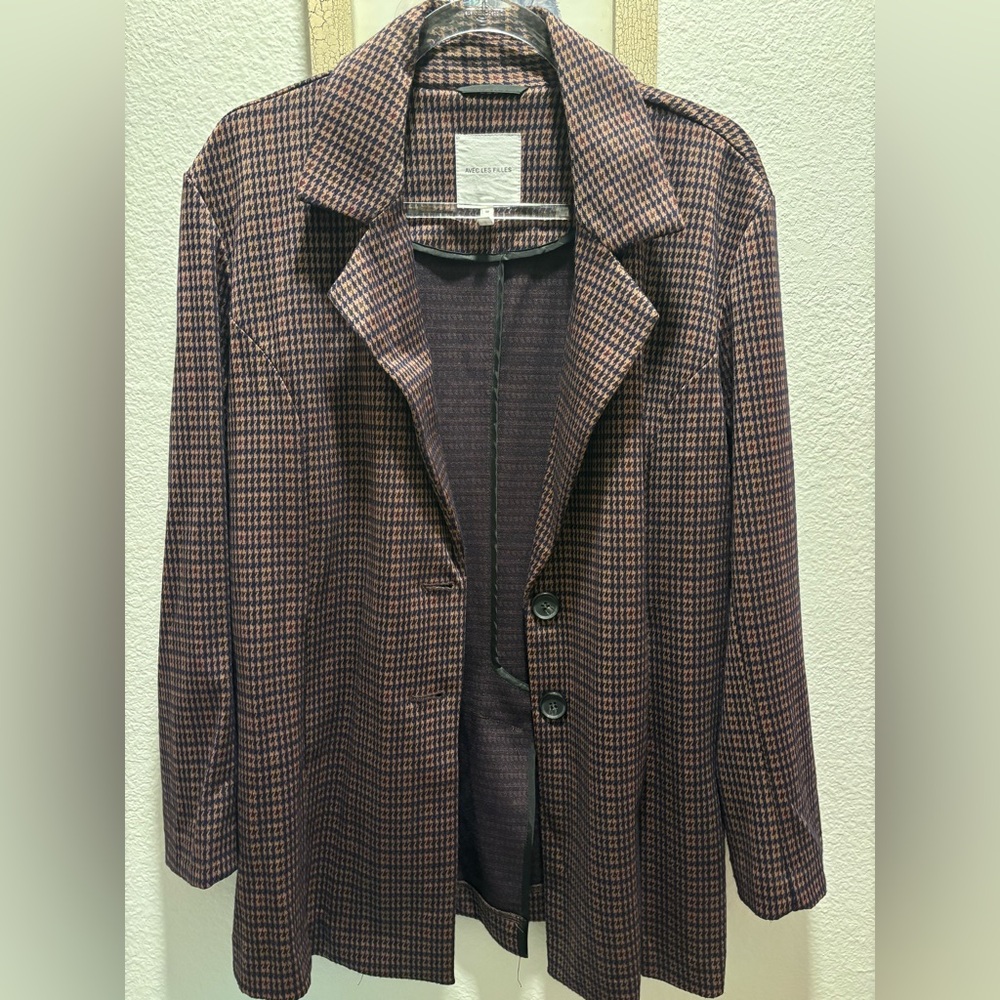 Avec Les Filles Tan and Black Houndstooth Blazer